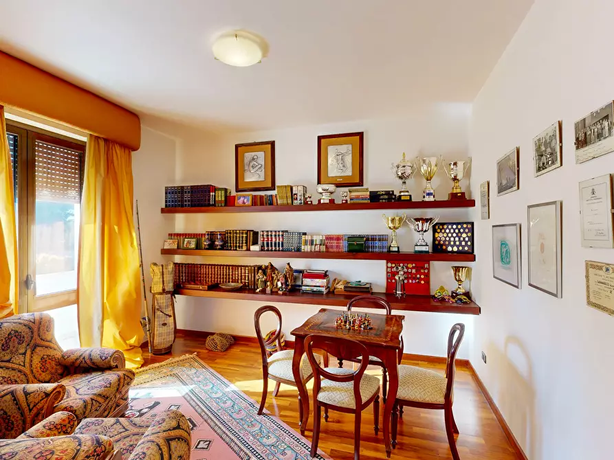 Immagine 28 di Villa in vendita  in Via Venosa 5 a Lecce