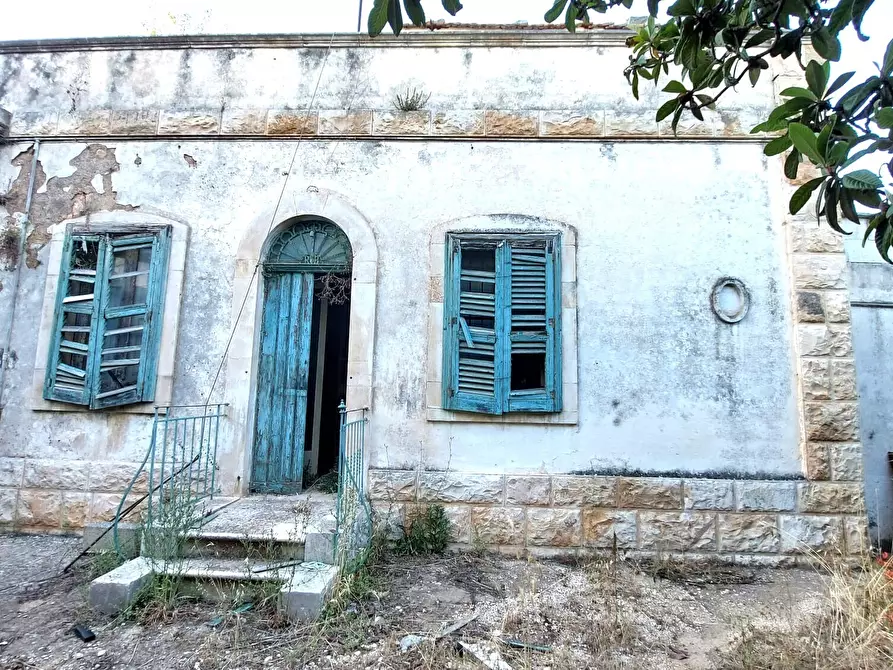 Immagine 1 di Villa in vendita  in Via Tommaso Fiore a Castellana Grotte