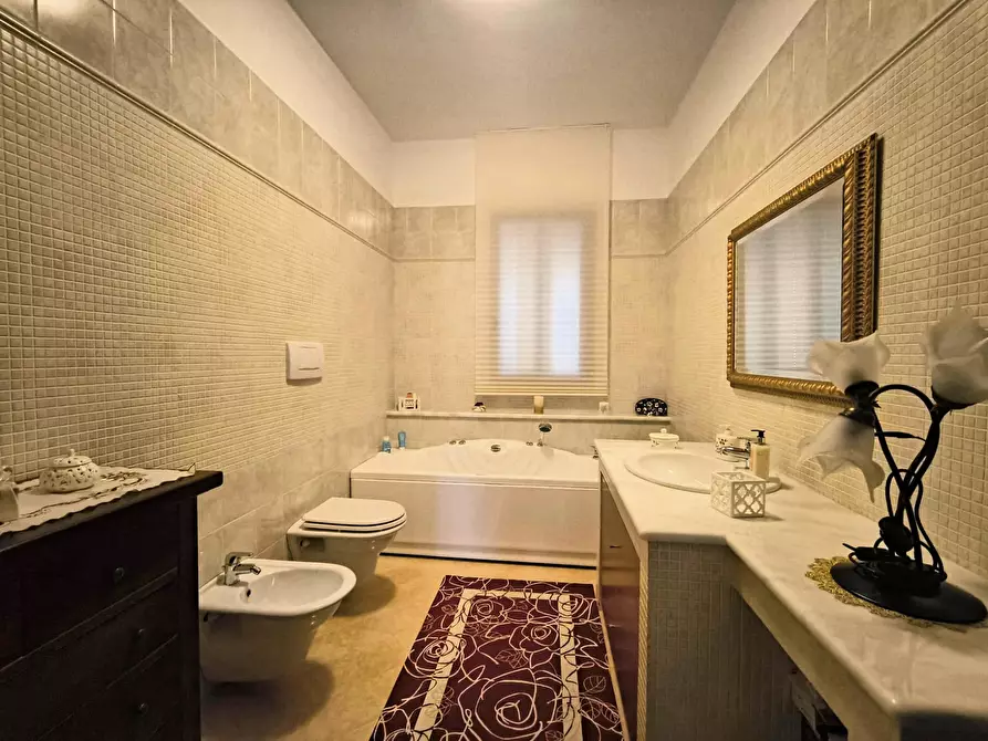 Immagine 10 di Casa indipendente in vendita  in Via Don Luigi Sturzo a Monopoli