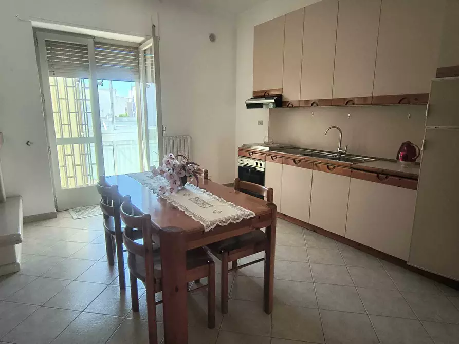 Immagine 10 di Appartamento in vendita  in Via Vincenzo Fato a Castellana Grotte