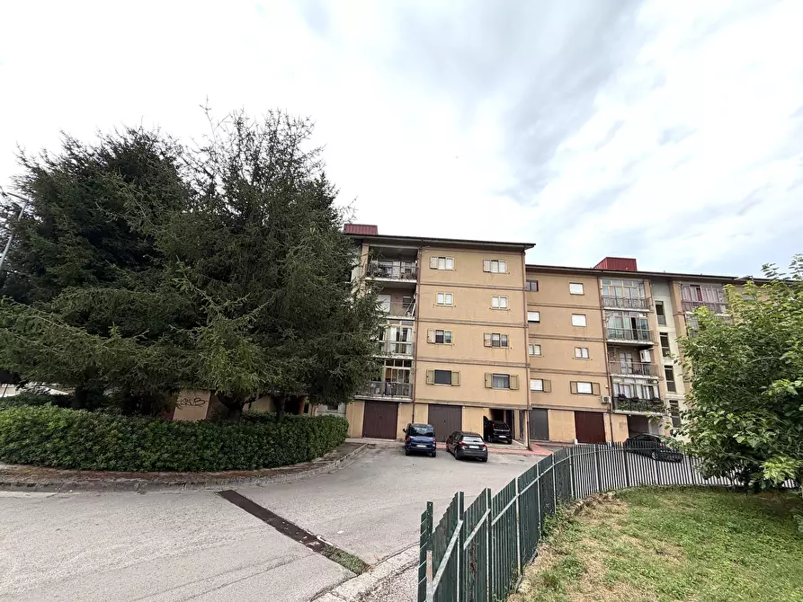 Immagine 2 di Quadrilocale in vendita  in Via Oscar D'Agostino 9 a Avellino