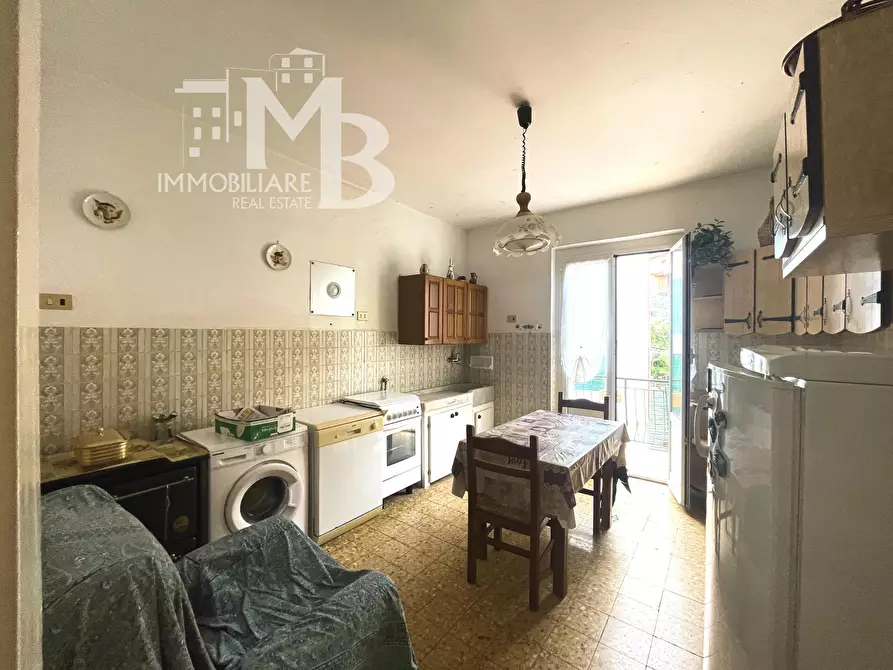 Immagine 12 di Quadrilocale in vendita  in Frazione Pannesi 53 a Lumarzo