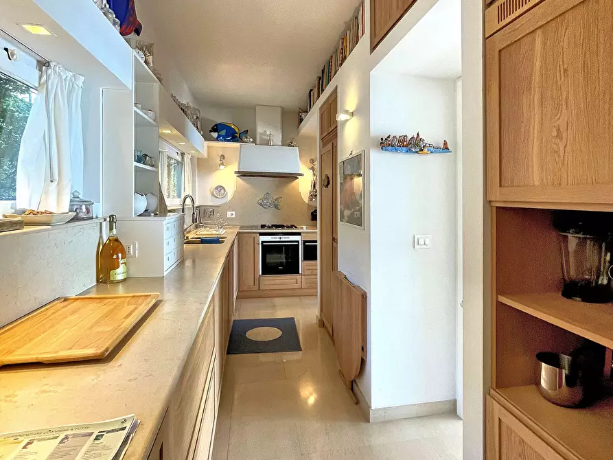 Immagine 39 di Attico in vendita  in Via Alla Torre 2 a Sori