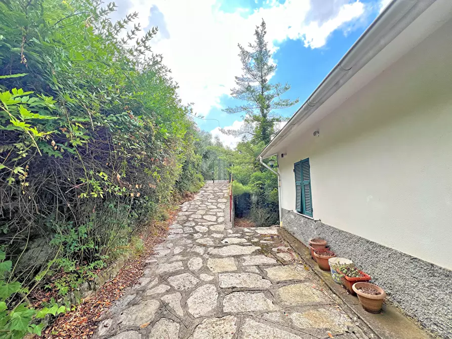 Immagine 23 di Casa indipendente in vendita  in Via Cappelletta 37 a Avegno