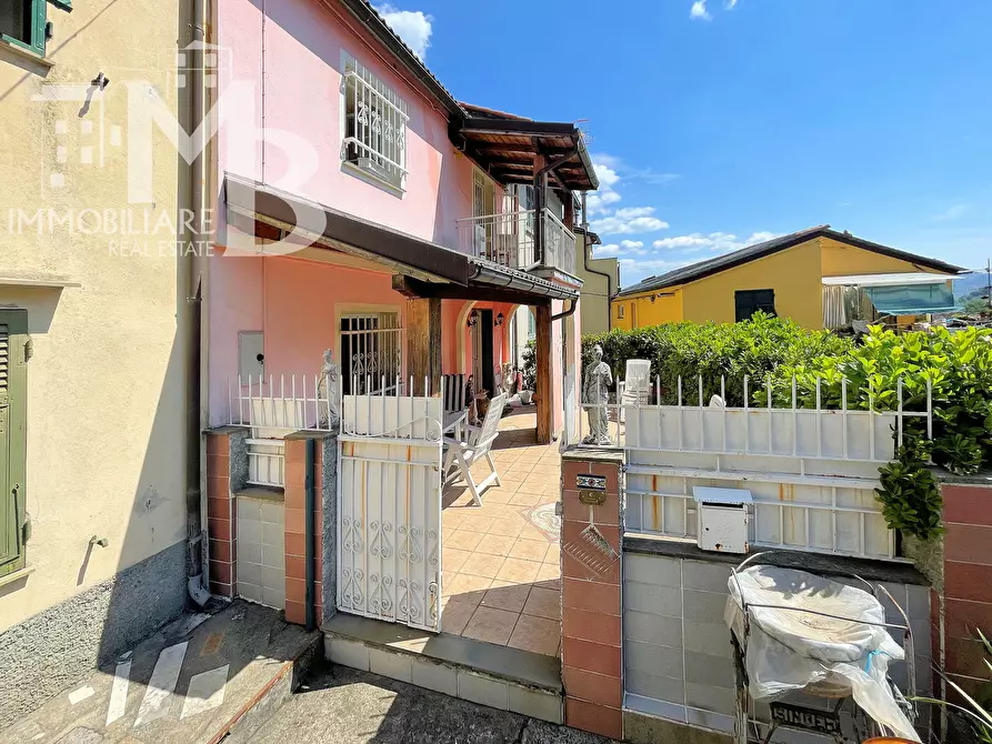 Immagine 13 di Casa semindipendente in vendita  in Frazione Pannesi 107 a Lumarzo