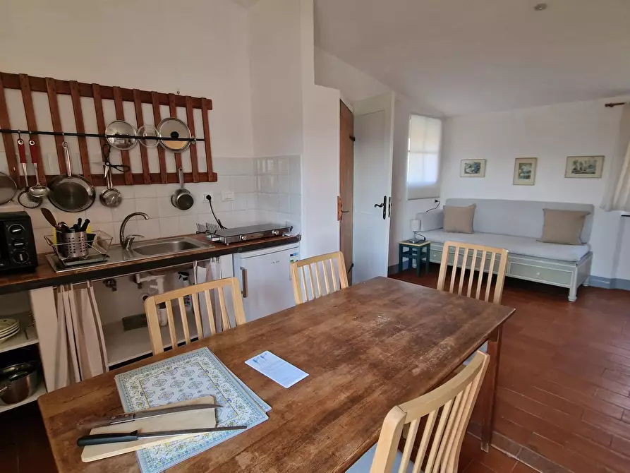 Immagine 20 di Bilocale in affitto  a Sarzana