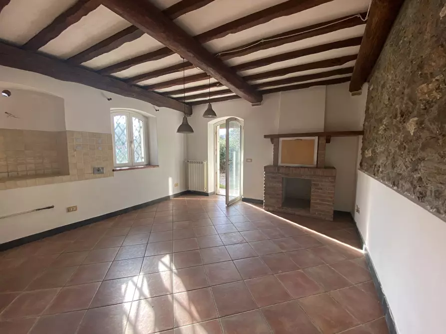 Immagine 10 di Casa indipendente in vendita  a Ameglia