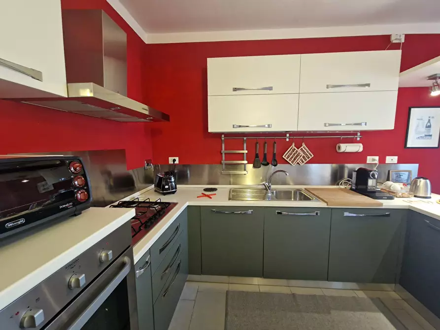 Immagine 8 di Quadrilocale in affitto  a Sarzana