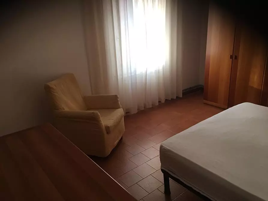 Immagine 8 di Trilocale in affitto  a Aulla