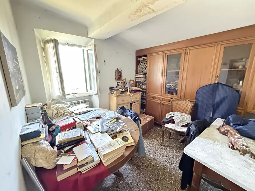 Immagine 9 di Trilocale in vendita  a Lerici