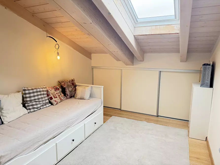 Immagine 13 di Pentalocale in vendita  in Via dei Molini a Sarzana