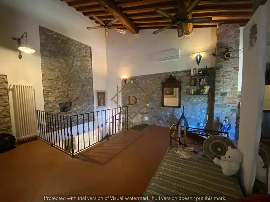 Immagine 27 di Rustico / casale in vendita  a Ameglia