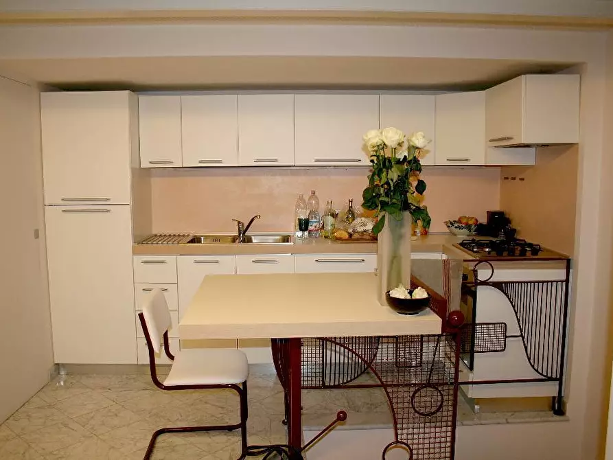 Immagine 3 di Trilocale in affitto  a Sarzana