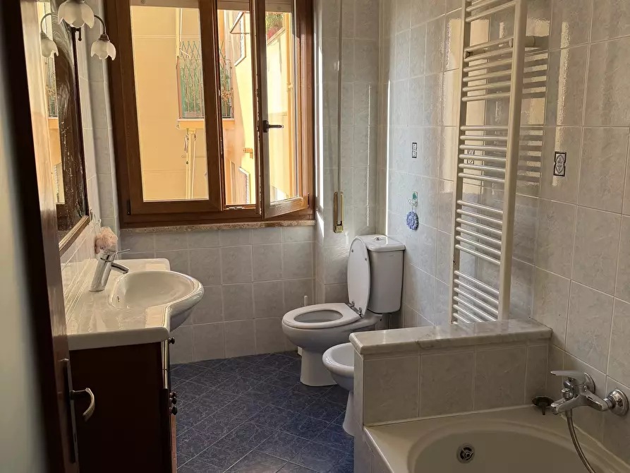 Immagine 14 di Quadrilocale in vendita  a Sarzana