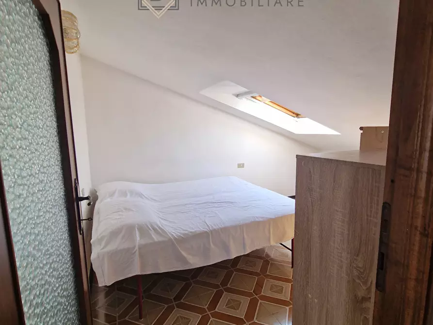 Immagine 5 di Mansarda in vendita  a Ameglia