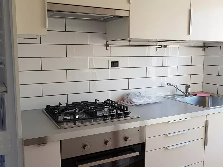 Immagine 3 di Quadrilocale in affitto  a Sarzana