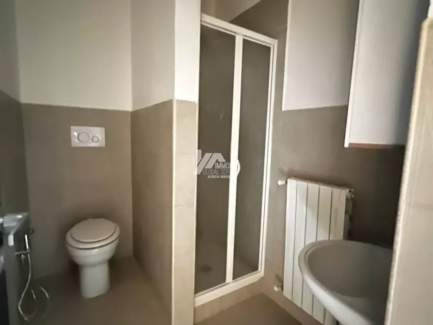 Immagine 8 di Locale commerciale in affitto  in Via Chiusure a Brescia