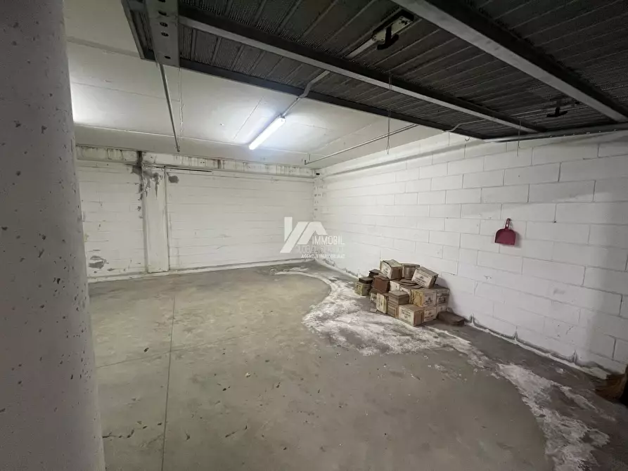 Immagine 6 di Garage in vendita  in Viale Duca D'Aosta 30 a Brescia