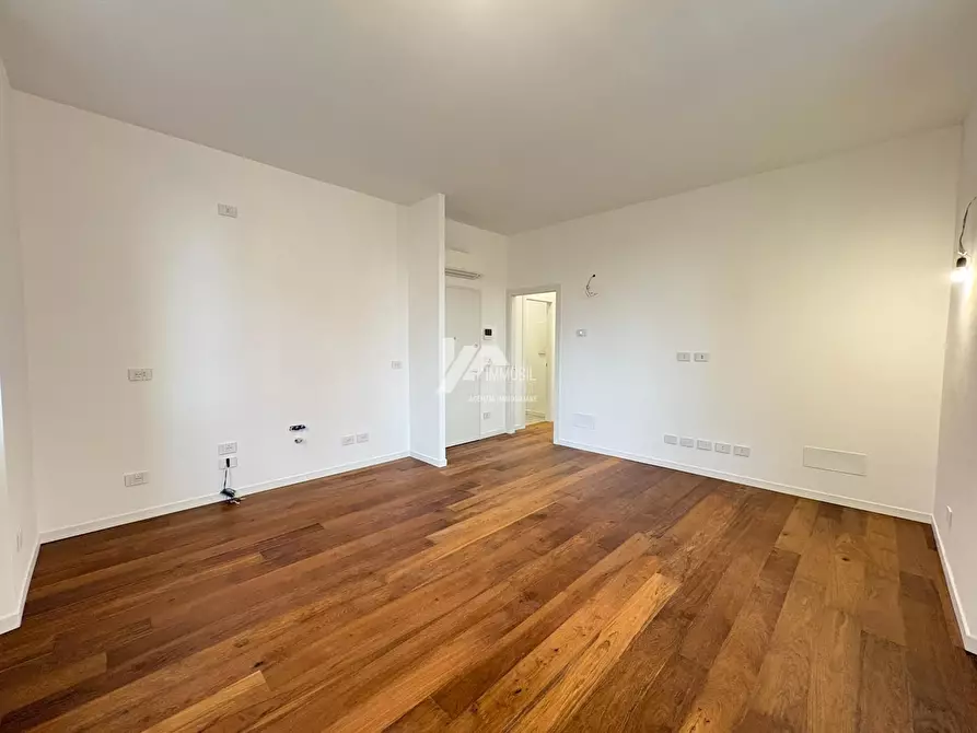 Immagine 2 di Trilocale in vendita  in Via Toscana 55 a Brescia