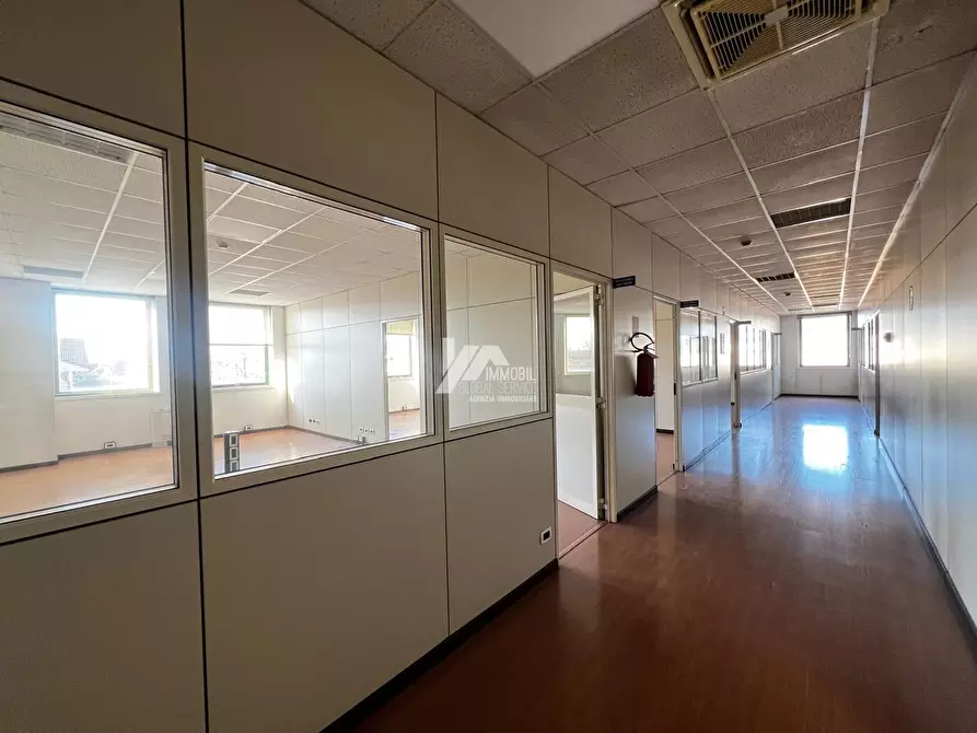 Immagine 9 di Attività artigianale in affitto  in Via Antonio Allegri 93 a Brescia