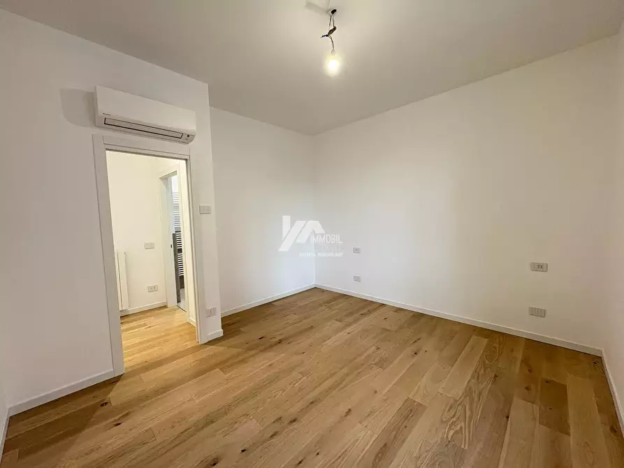 Immagine 11 di Trilocale in vendita  in Via Toscana 34 a Brescia