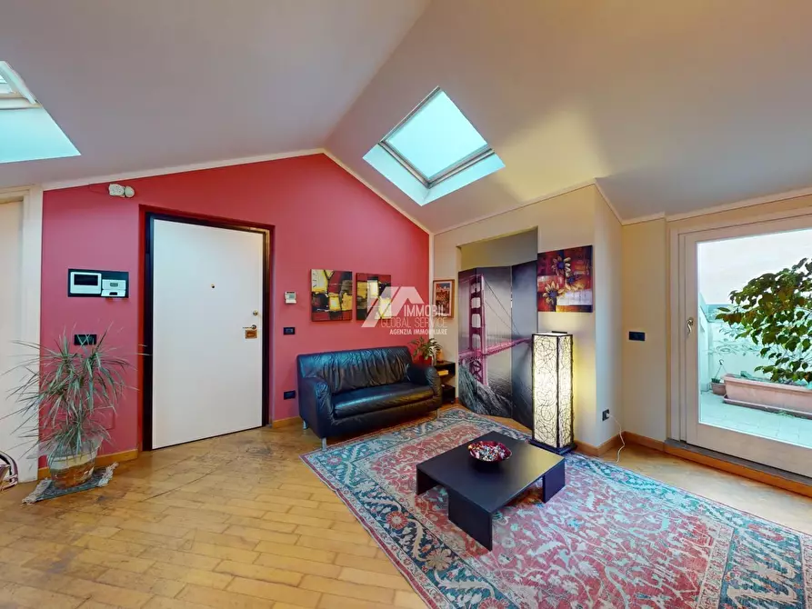 Immagine 2 di Trilocale in vendita  in Via Lattanzio Gambara 75 a Brescia