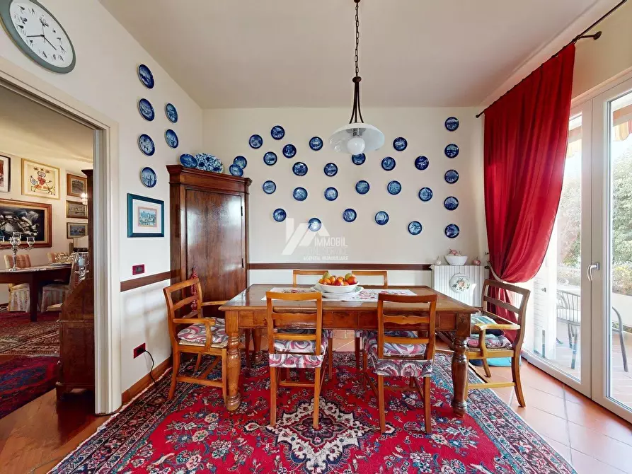 Immagine 6 di Villa in vendita  in Via Vittorio Veneto 8 a Rezzato