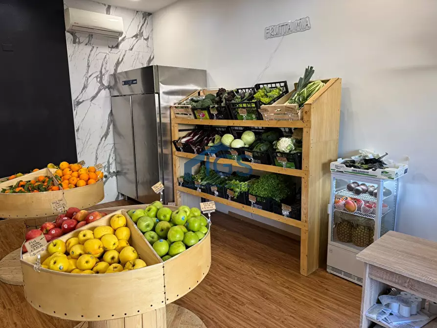 Immagine 5 di Locale commerciale in vendita  in Via Carlo Pisacane 34 a Brescia