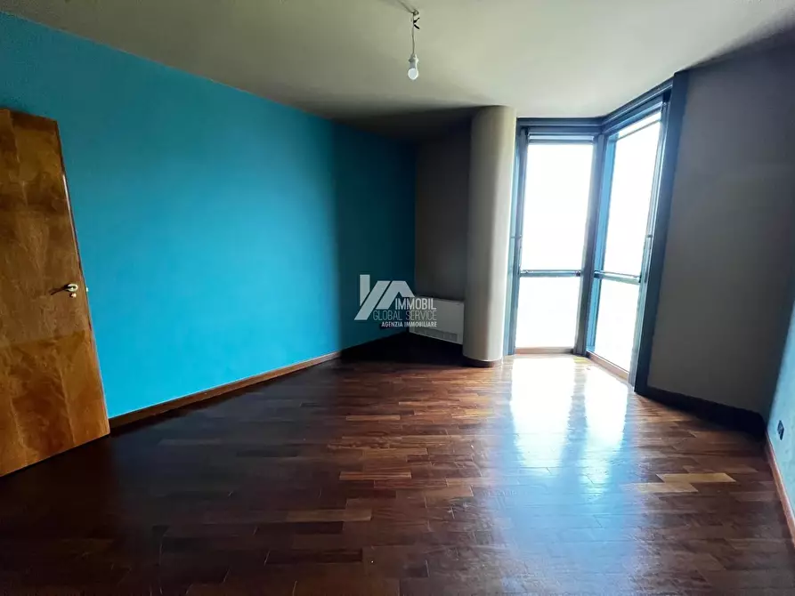 Immagine 17 di Trilocale in vendita  in Via Creta 21 a Brescia