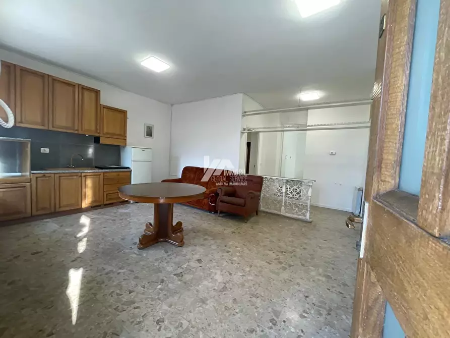 Immagine 3 di Pentalocale in vendita  in Via Giuseppe Verginella a Lumezzane