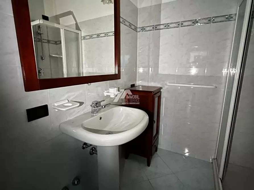 Immagine 21 di Trilocale in vendita  in Via Creta 21 a Brescia