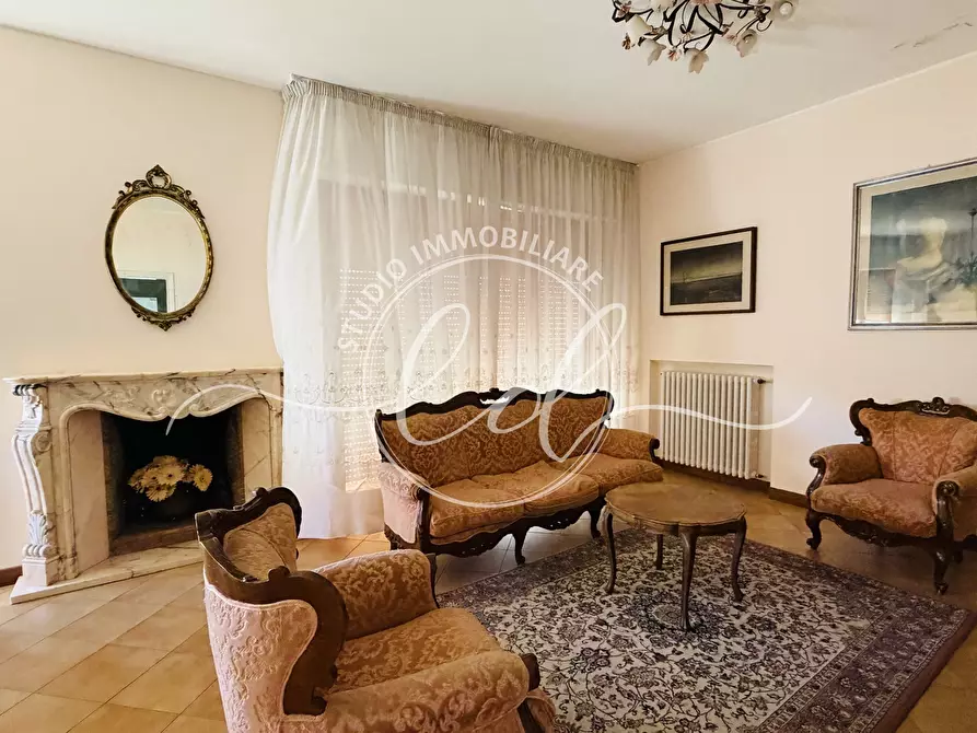 Immagine 45 di Casa indipendente in vendita  a Pietrasanta