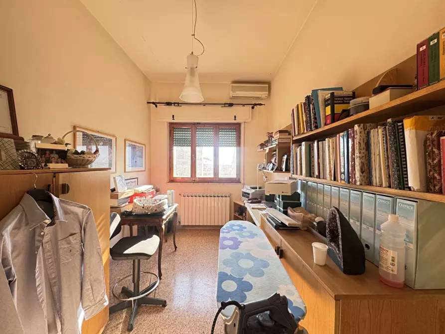 Immagine 22 di Quadrilocale in vendita  a Pietrasanta