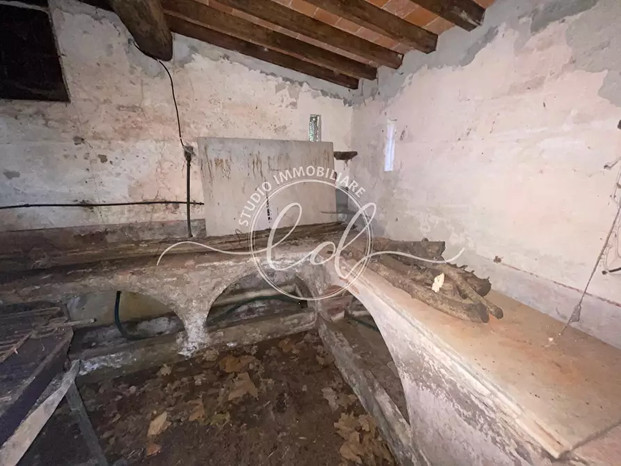 Immagine 22 di Porzione di casa in vendita  a Camaiore