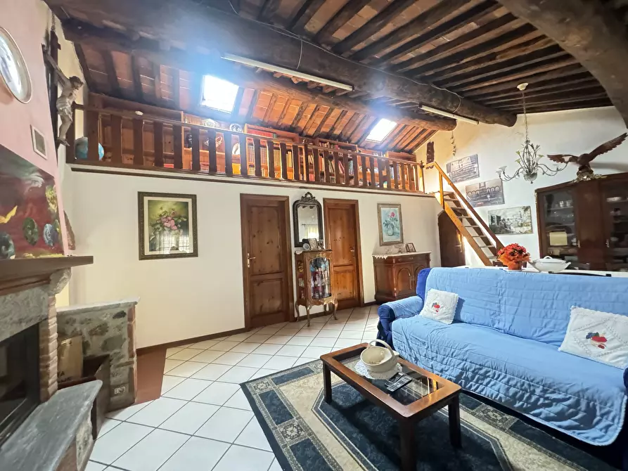 Immagine 29 di Rustico / casale in vendita  a Camaiore