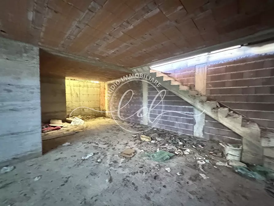 Immagine 40 di Porzione di casa in vendita  a Seravezza