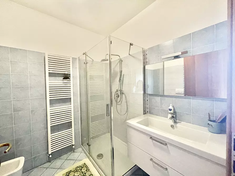 Immagine 24 di Quadrilocale in vendita  a Viareggio