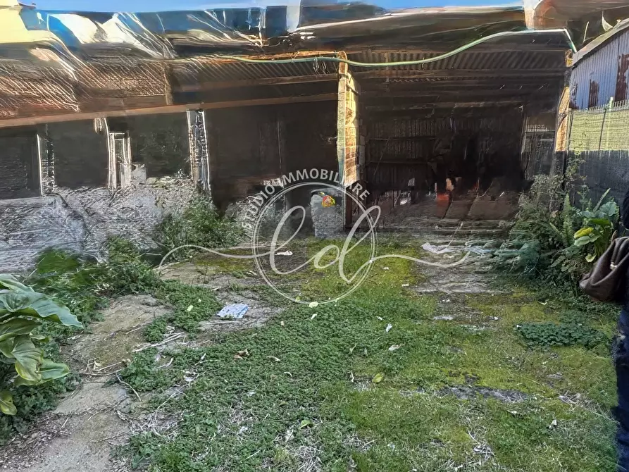 Immagine 23 di Quadrilocale in vendita  a Seravezza