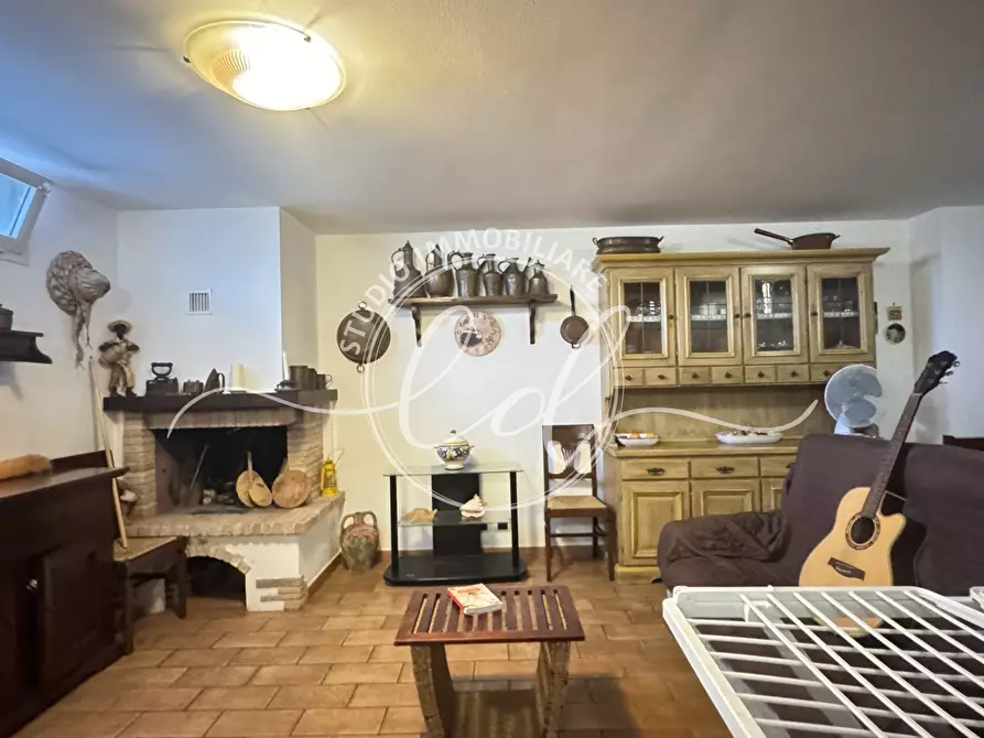 Immagine 43 di Quadrilocale in vendita  a Camaiore