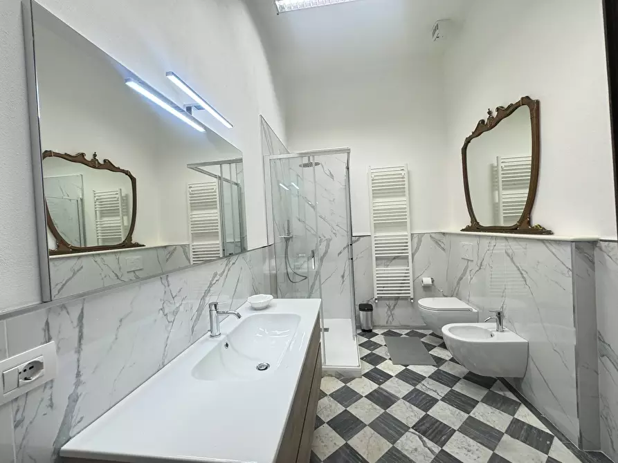 Immagine 85 di Rustico / casale in affitto  a Pietrasanta