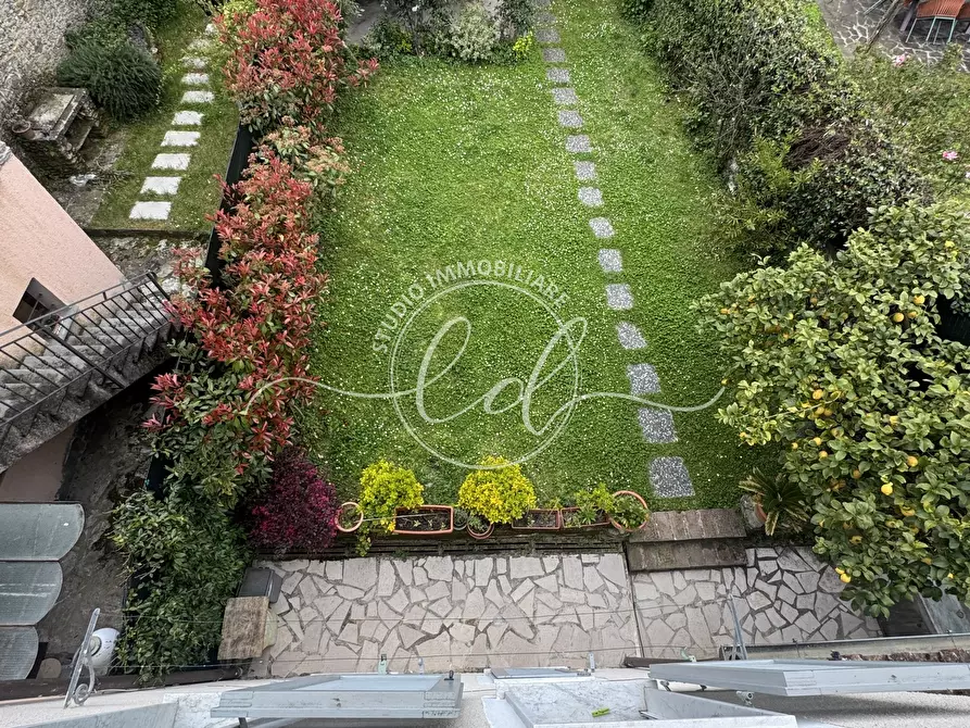 Immagine 74 di Terratetto in vendita  a Seravezza