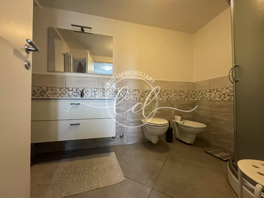 Immagine 59 di Terratetto in vendita  a Seravezza