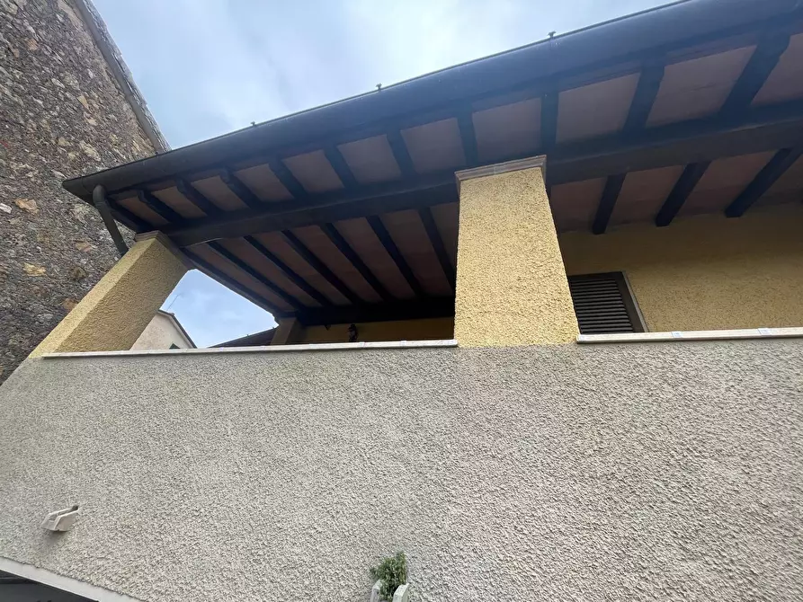 Immagine 60 di Porzione di casa in vendita  a Pietrasanta