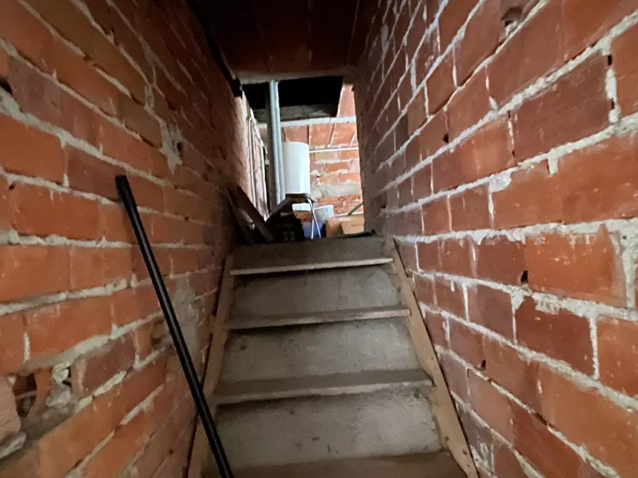 Immagine 41 di Porzione di casa in vendita  a Stazzema