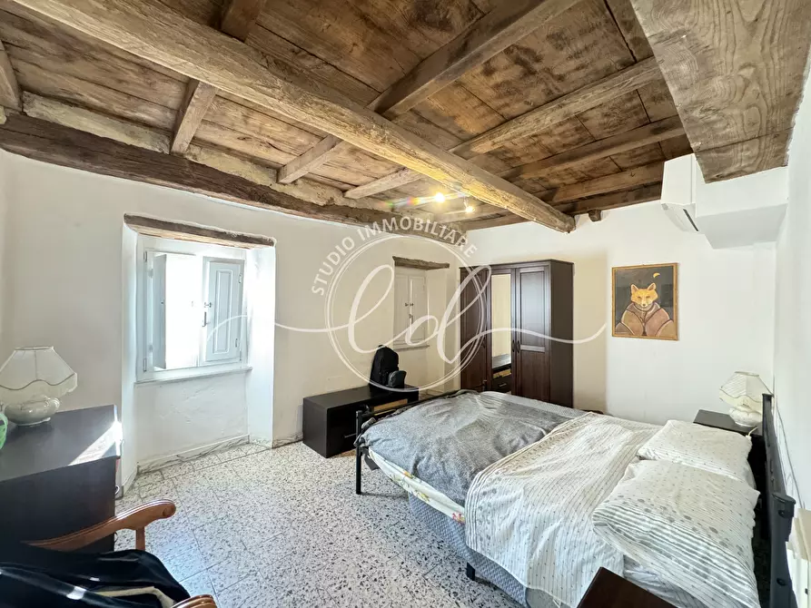 Immagine 18 di Porzione di casa in vendita  a Pietrasanta