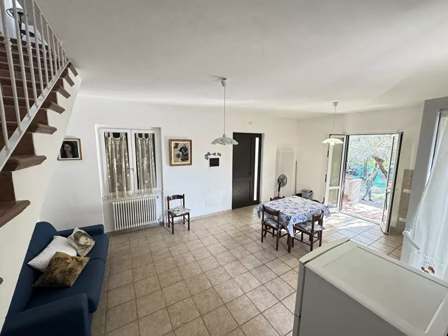 Immagine 19 di Casa indipendente in affitto  a Seravezza