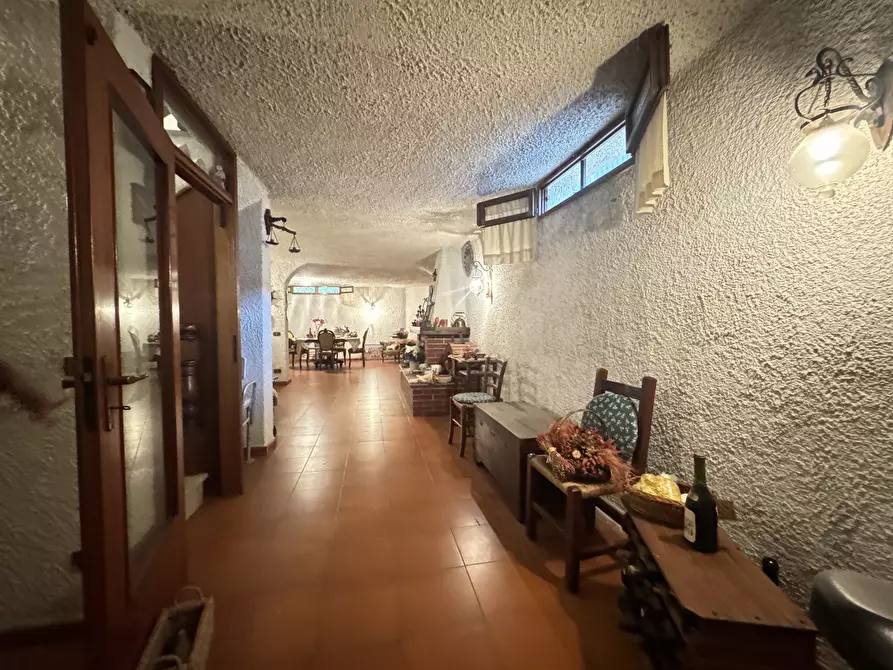 Immagine 66 di Casa indipendente in vendita  a Viareggio