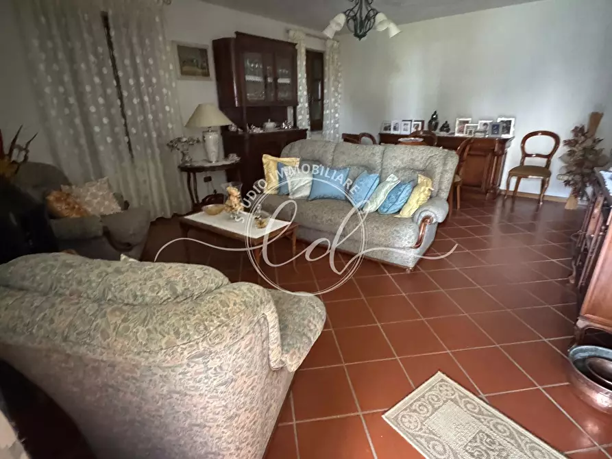 Immagine 3 di Porzione di casa in affitto  a Seravezza