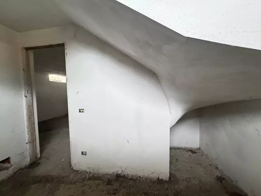 Immagine 37 di Porzione di casa in vendita  a Camaiore