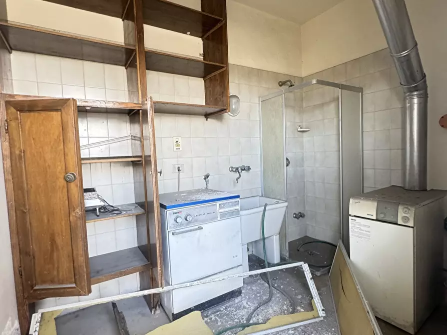 Immagine 34 di Porzione di casa in vendita  a Pietrasanta